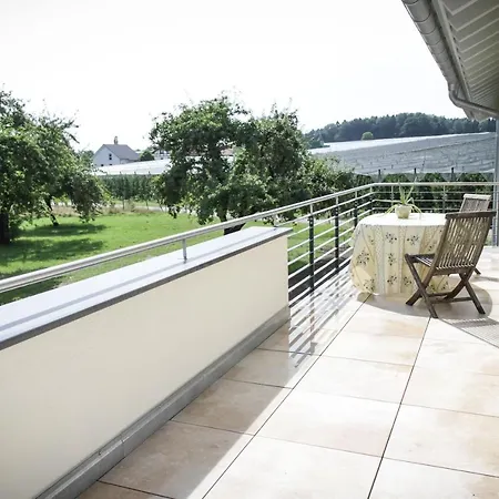 Lägenhet Wunderschoene, Helle 3-zi-whg Mit Grossem Balkon Friedrichshafen