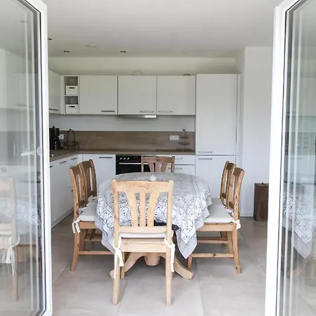 公寓 Wunderschoene, Helle 3-zi-whg Mit Grossem Balkon
