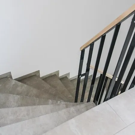 Apartment Wunderschoene, Helle 3-zi-whg Mit Grossem Balkon *