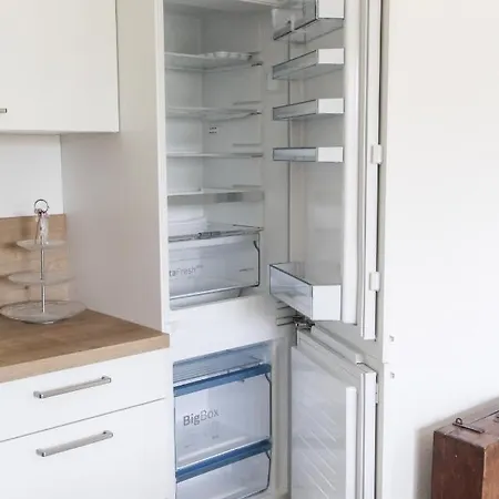 Apartment Wunderschoene, Helle 3-zi-whg Mit Grossem Balkon