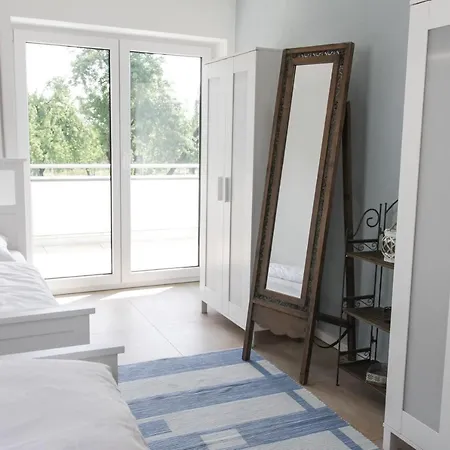 Wunderschoene, Helle 3-zi-whg Mit Grossem Balkon Friedrichshafen