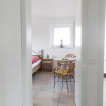 Wunderschoene, Helle 3-zi-whg Mit Grossem Balkon *