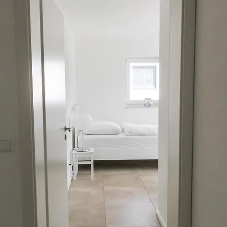 Wunderschoene, Helle 3-zi-whg Mit Grossem Balkon *