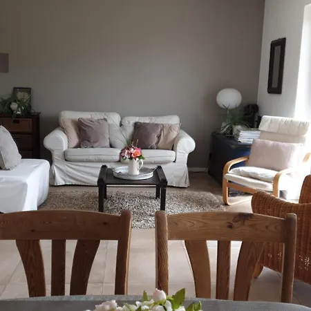 Wunderschoene, Helle 3-zi-whg Mit Grossem Balkon *